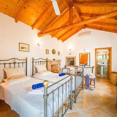 Priodi By Vila Kassiopi